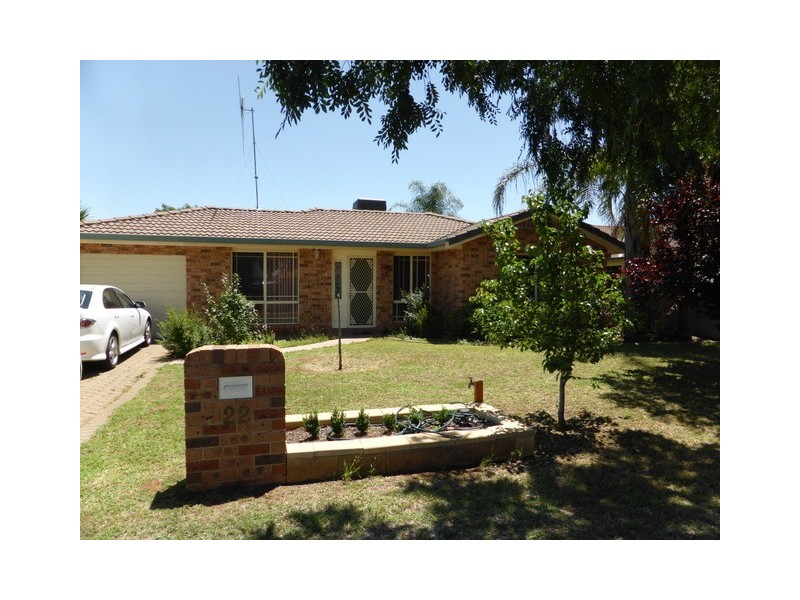 22 Flinders Street, Parkes NSW 2870