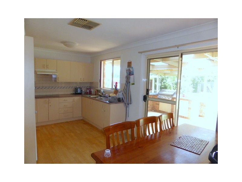22 Flinders Street, Parkes NSW 2870