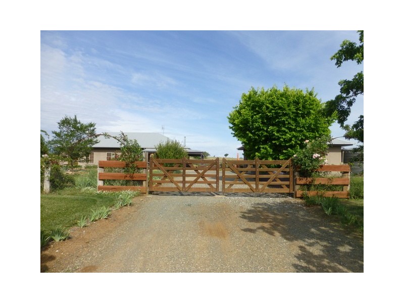 196 Peak Hill Road, Baldry NSW 2867
