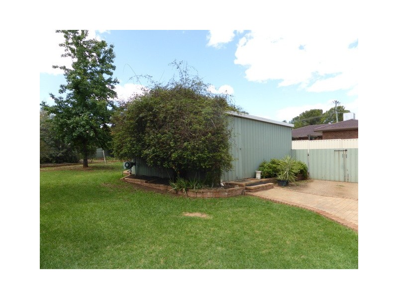 3 Clarinda Street, Parkes NSW 2870
