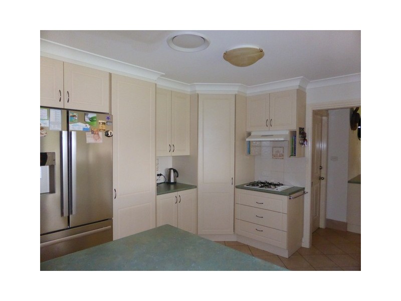 10 Noonan Street, Parkes NSW 2870