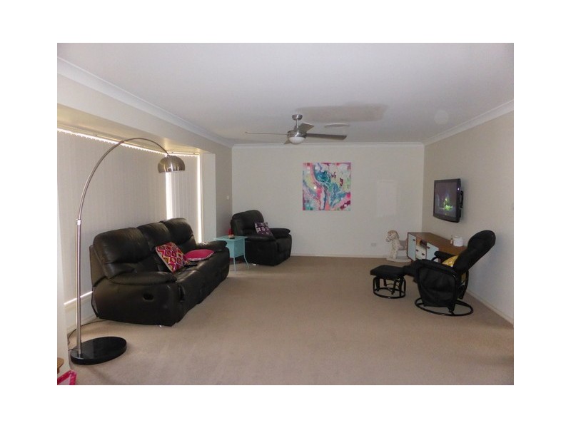 10 Noonan Street, Parkes NSW 2870