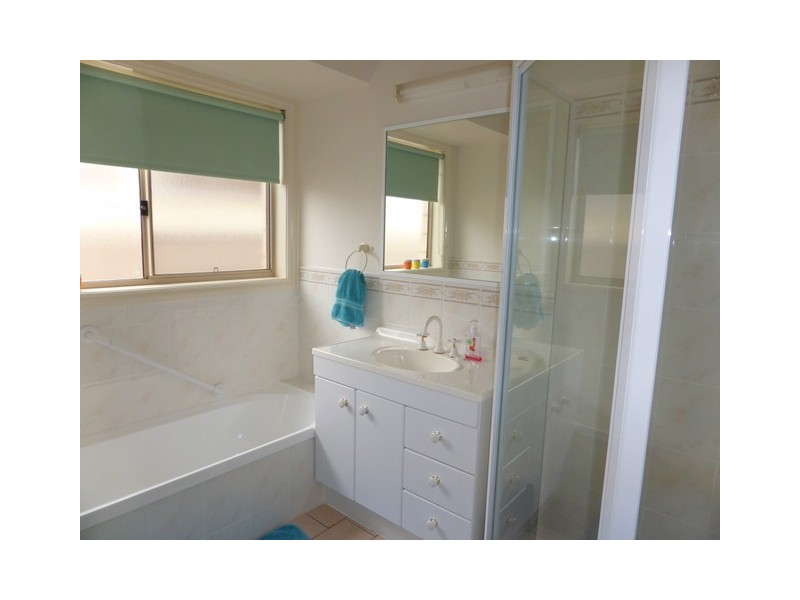 10 Noonan Street, Parkes NSW 2870
