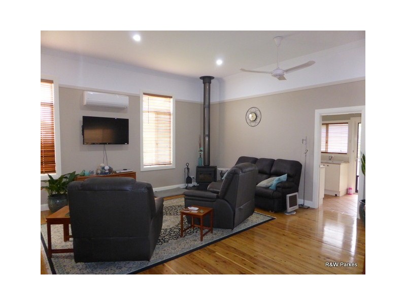 57 Bushman Street, Parkes NSW 2870