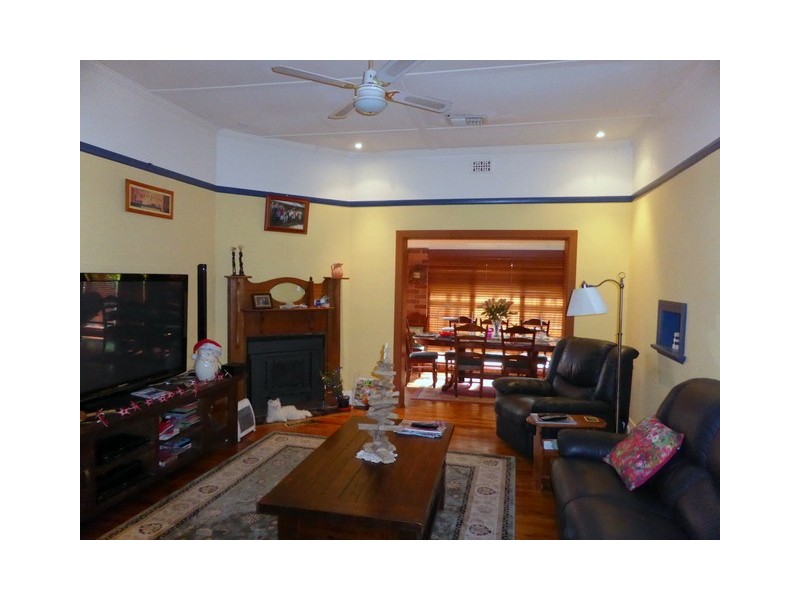 31 Elizabeth Street, Parkes NSW 2870