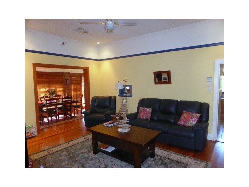 31 Elizabeth Street, Parkes NSW 2870