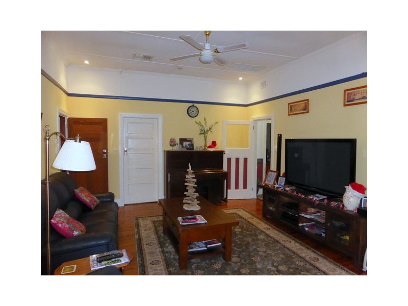 31 Elizabeth Street, Parkes NSW 2870