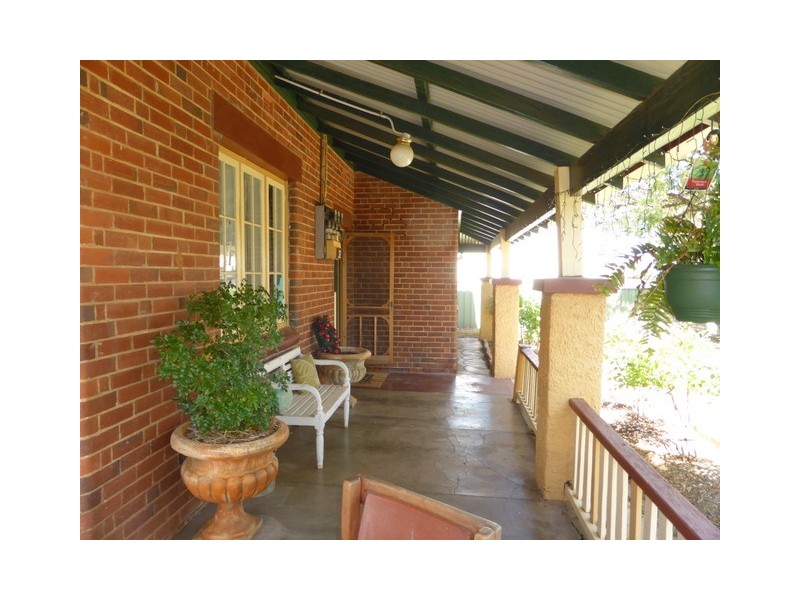 31 Elizabeth Street, Parkes NSW 2870