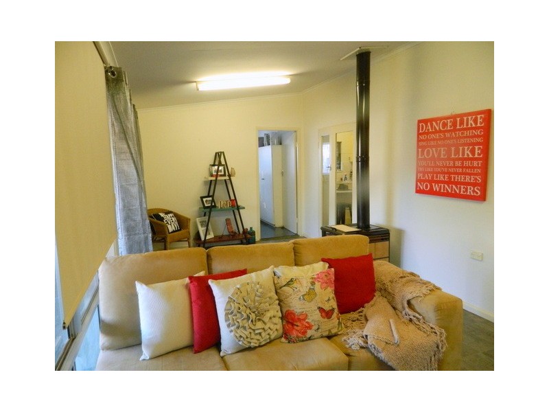 37 East Street, Parkes NSW 2870