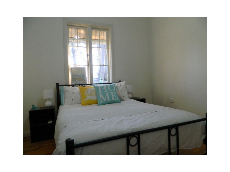 37 East Street, Parkes NSW 2870