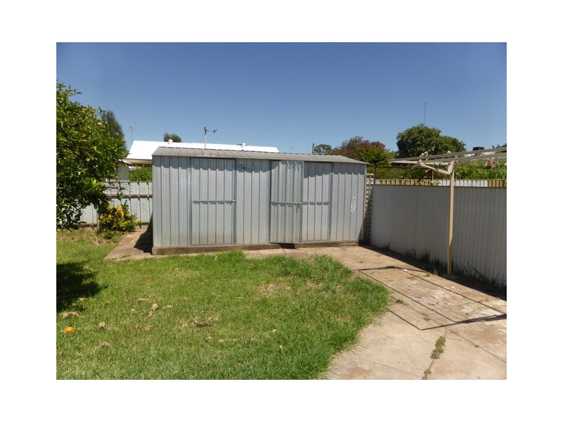 10 Wattle Street, Parkes NSW 2870
