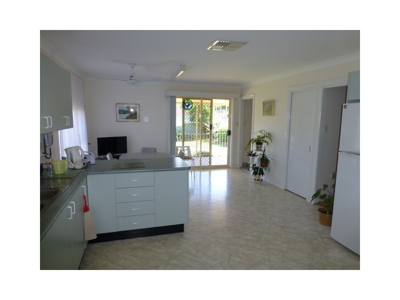 4 Glenburnie Close, Parkes NSW 2870