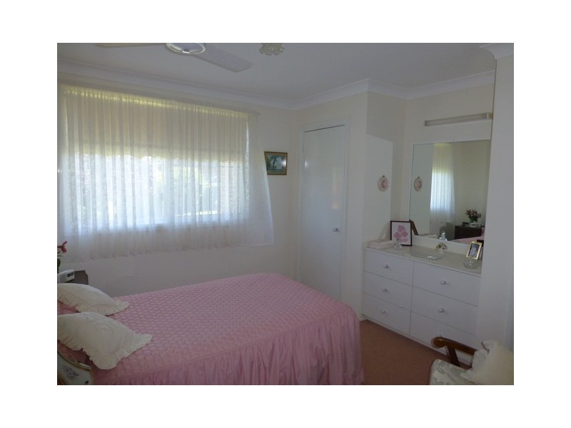 4 Glenburnie Close, Parkes NSW 2870
