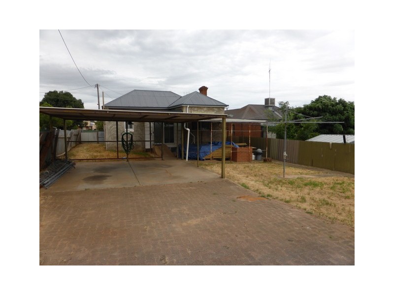 4 High Street, Parkes NSW 2870
