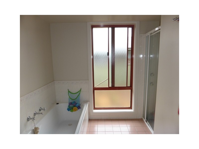 7 Banjo Place, Parkes NSW 2870