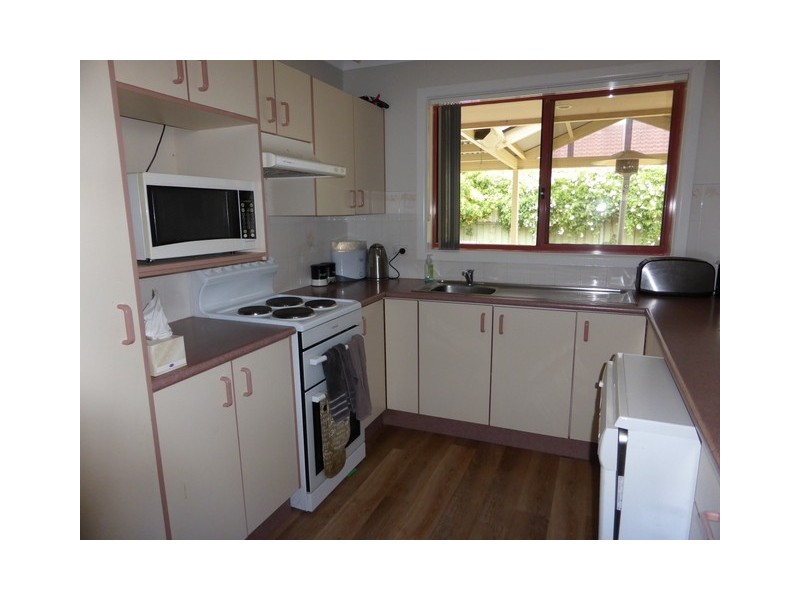 7 Banjo Place, Parkes NSW 2870