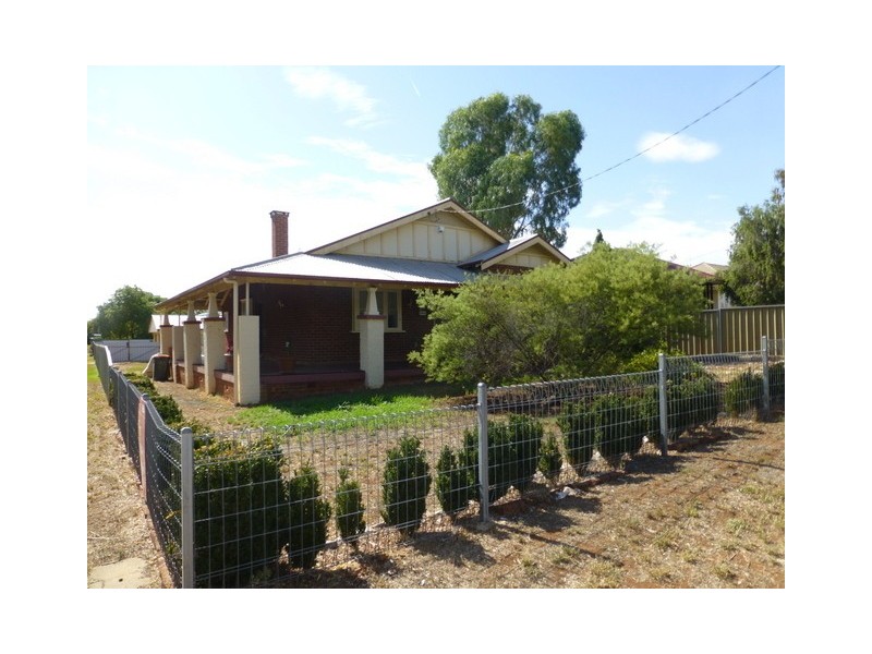 1 Keast Street, Parkes NSW 2870