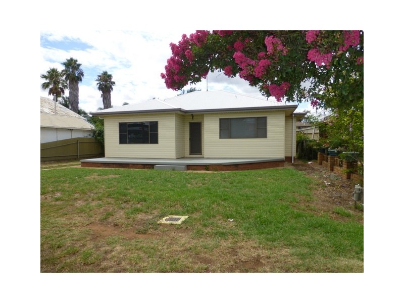 5A Bogan Street, Parkes NSW 2870