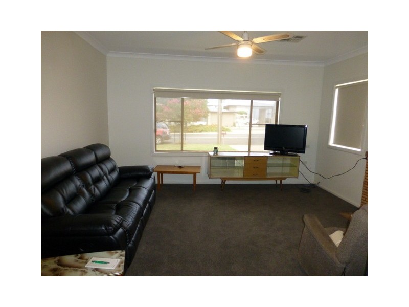 5A Bogan Street, Parkes NSW 2870