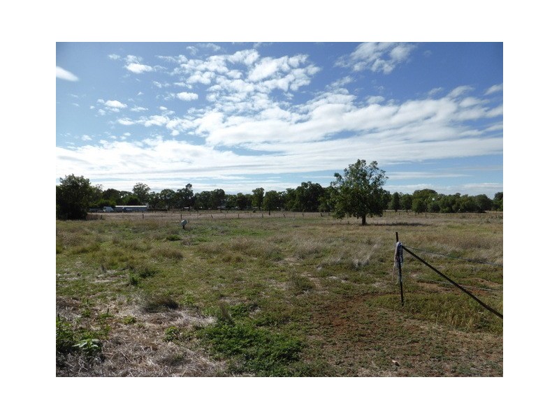 111 Cheney Road, Parkes NSW 2870