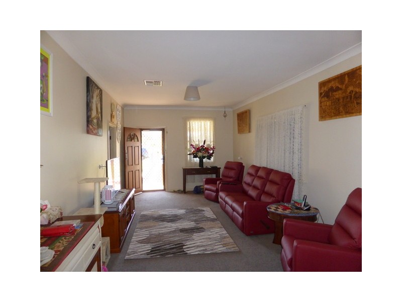 44 Station Street, Parkes NSW 2870