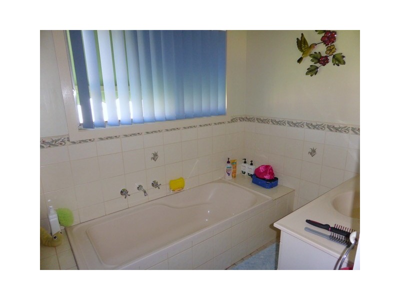 44 Station Street, Parkes NSW 2870