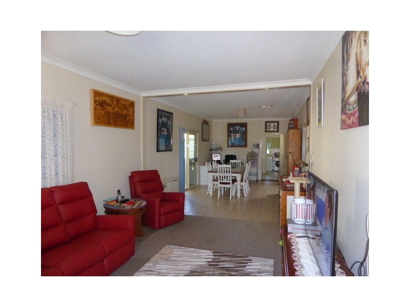 44 Station Street, Parkes NSW 2870