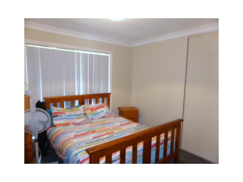 1 Glenburnie Close, Parkes NSW 2870