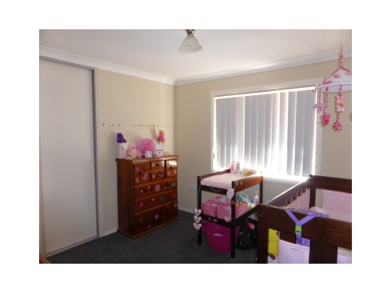 1 Glenburnie Close, Parkes NSW 2870