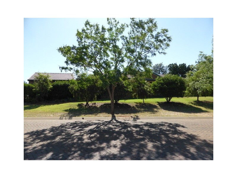 1 Glenburnie Close, Parkes NSW 2870