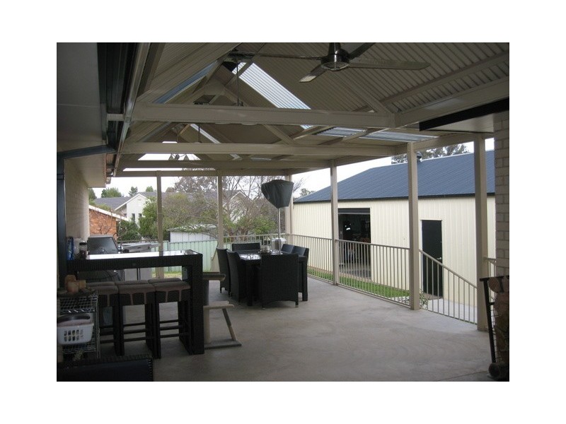 20 Glenburnie Close, Parkes NSW 2870