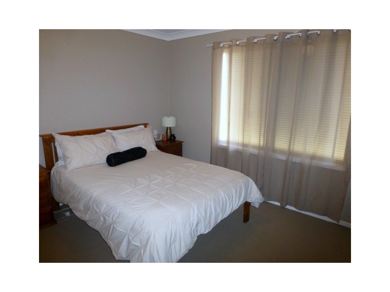 2 Werona Place, Parkes NSW 2870