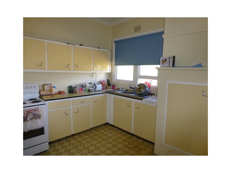 25 Clarinda Street, Parkes NSW 2870