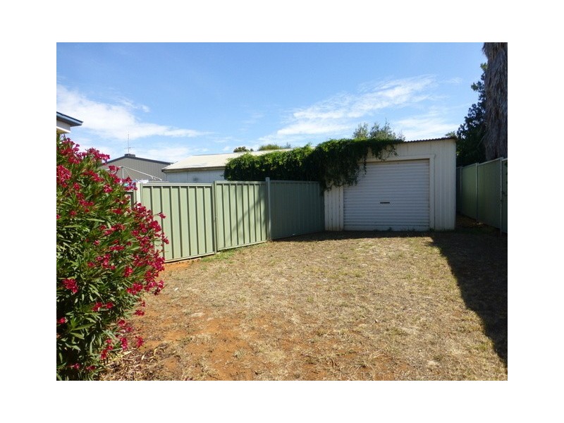 25 Clarinda Street, Parkes NSW 2870