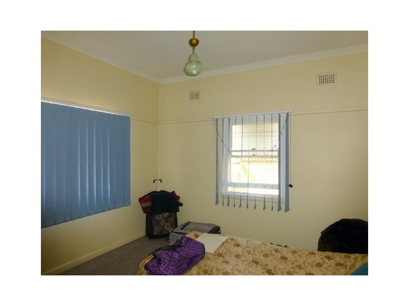 25 Clarinda Street, Parkes NSW 2870