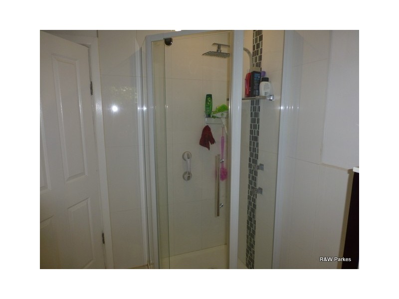 1 Wattle Street, Parkes NSW 2870