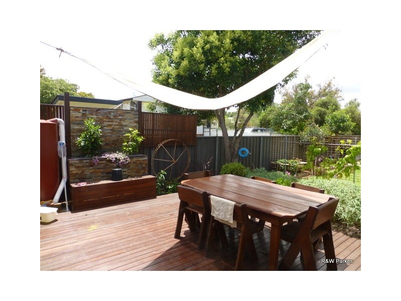 1 Wattle Street, Parkes NSW 2870
