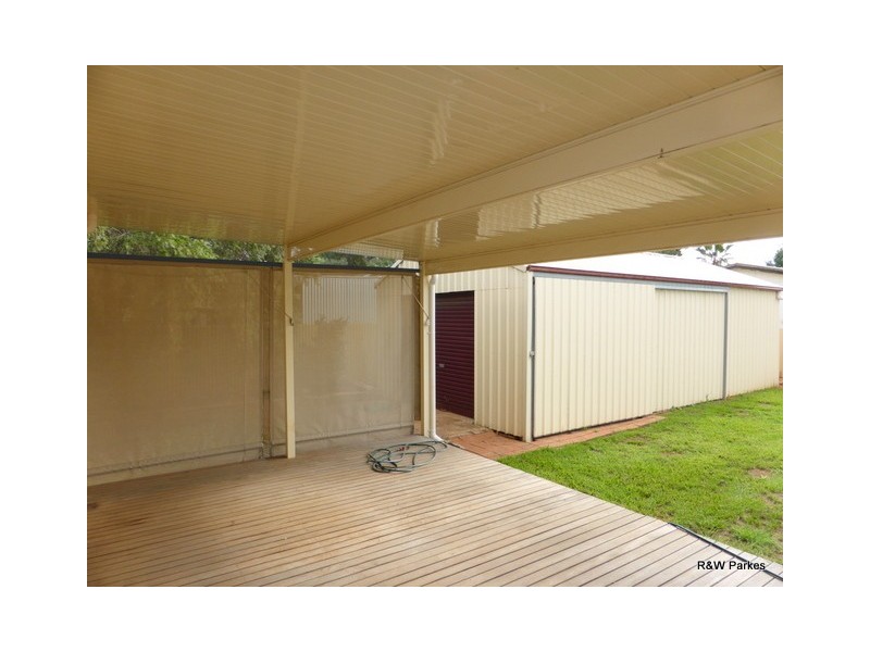 12 Weston Street, Parkes NSW 2870
