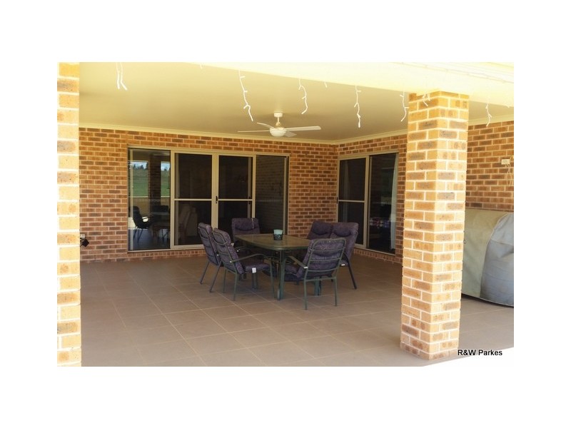 3 Gold Rush Road, Parkes NSW 2870