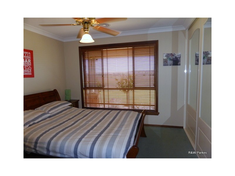 50 Noble Road, Parkes NSW 2870