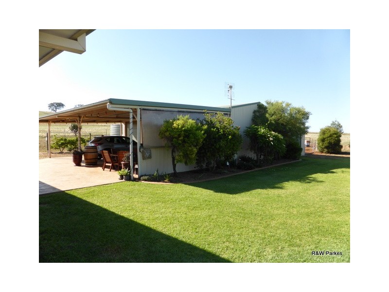 50 Noble Road, Parkes NSW 2870