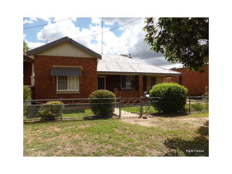 20 Phillip Street, Parkes NSW 2870