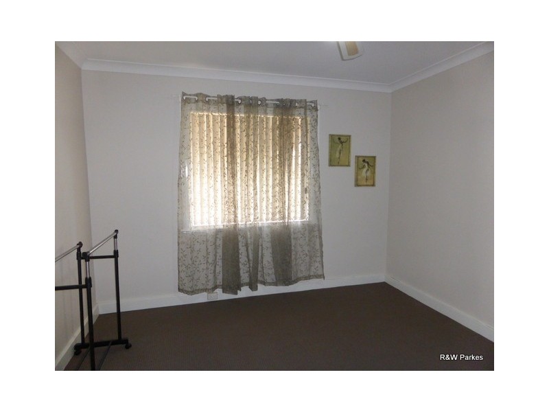 20 Phillip Street, Parkes NSW 2870
