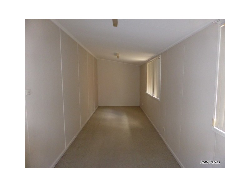 20 Phillip Street, Parkes NSW 2870