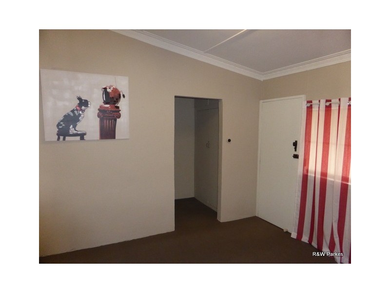20 Phillip Street, Parkes NSW 2870