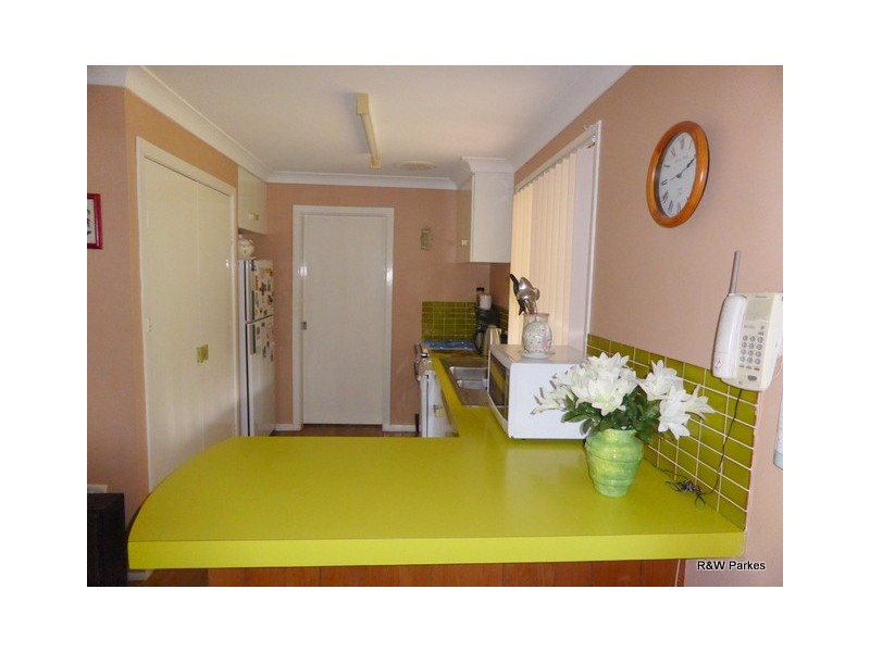 72 Orange Street, Parkes NSW 2870