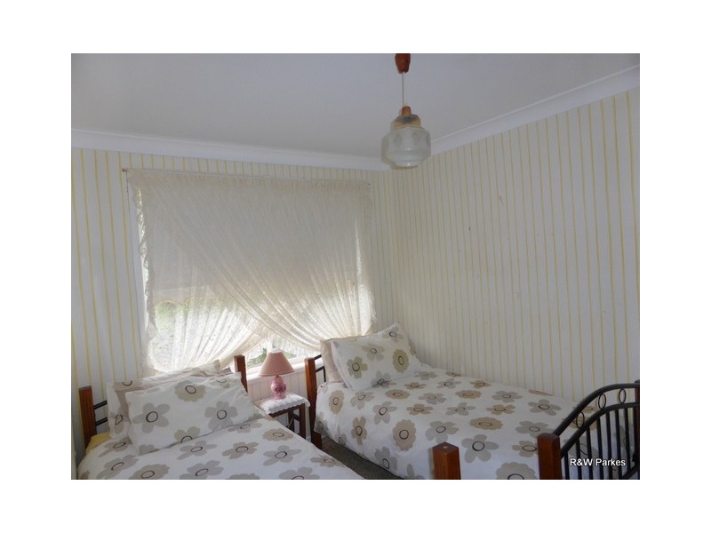 72 Orange Street, Parkes NSW 2870