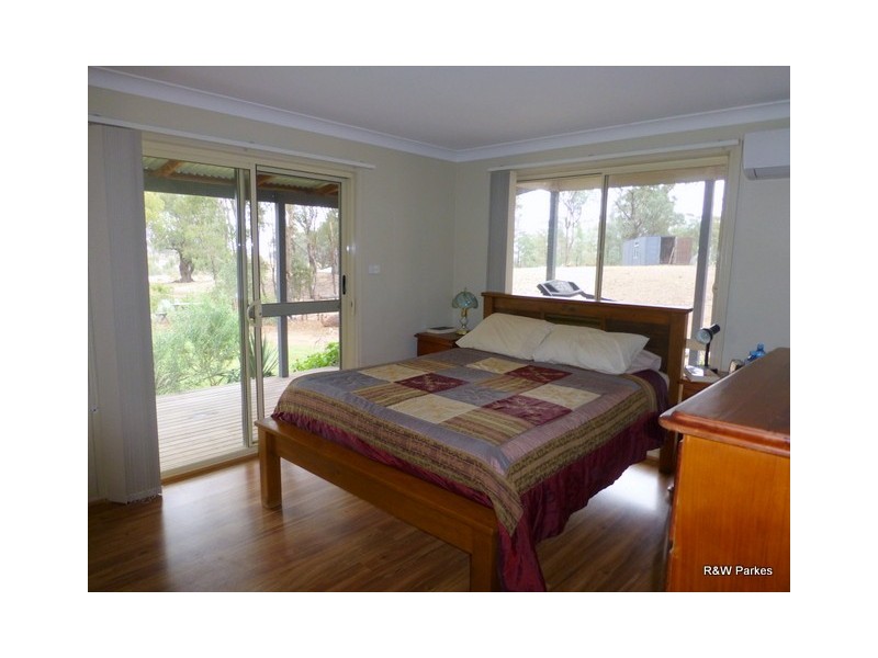 86 Deep Lead Road, Parkes NSW 2870