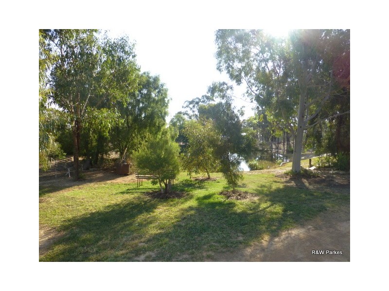 86 Deep Lead Road, Parkes NSW 2870