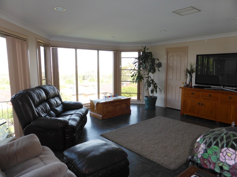 5 Glenwarrie Place, Parkes NSW 2870